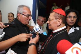 Asamblea Nacional entrega Ley que declara Prócer de la Paz y la Reconciliación a Cardenal Miguel Obando