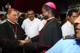 Asamblea Nacional entrega Ley que declara Prócer de la Paz y la Reconciliación a Cardenal Miguel Obando