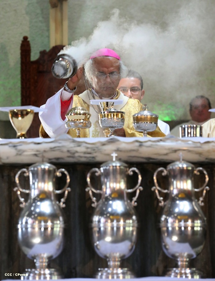 Misa Crismal en Catedral de Managua