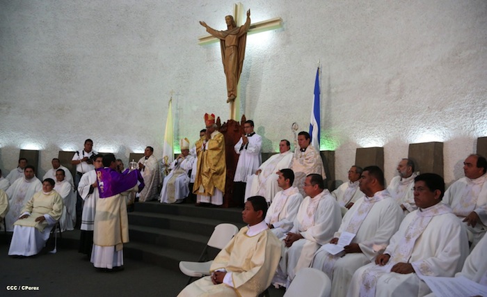 Misa Crismal en Catedral de Managua