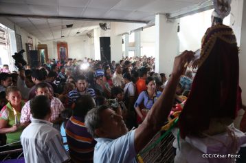 Masaya celebra un año más a San Lázaro con el tradicional desfile de mascotas