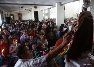 Masaya celebra un año más a San Lázaro con el tradicional desfile de mascotas