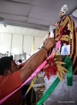 Masaya celebra un año más a San Lázaro con el tradicional desfile de mascotas