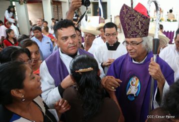 Masaya celebra un año más a San Lázaro con el tradicional desfile de mascotas
