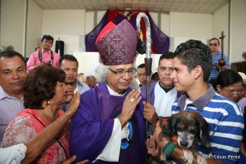 Masaya celebra un año más a San Lázaro con el tradicional desfile de mascotas