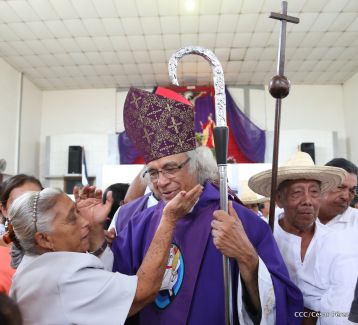 Masaya celebra un año más a San Lázaro con el tradicional desfile de mascotas