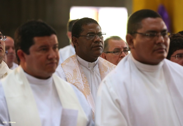 Misa Crismal en Catedral de Managua
