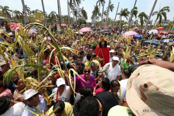 Procesión de Jesús del Triunfo en la Catedral de Managua