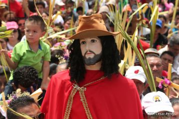 Procesión de Jesús del Triunfo en la Catedral de Managua