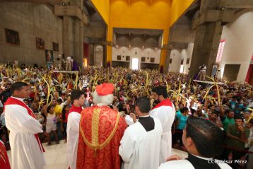 Procesión de Jesús del Triunfo en la Catedral de Managua