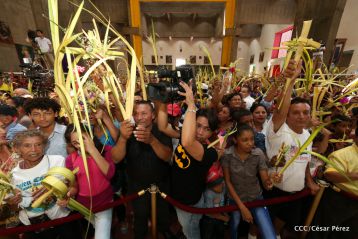 Procesión de Jesús del Triunfo en la Catedral de Managua