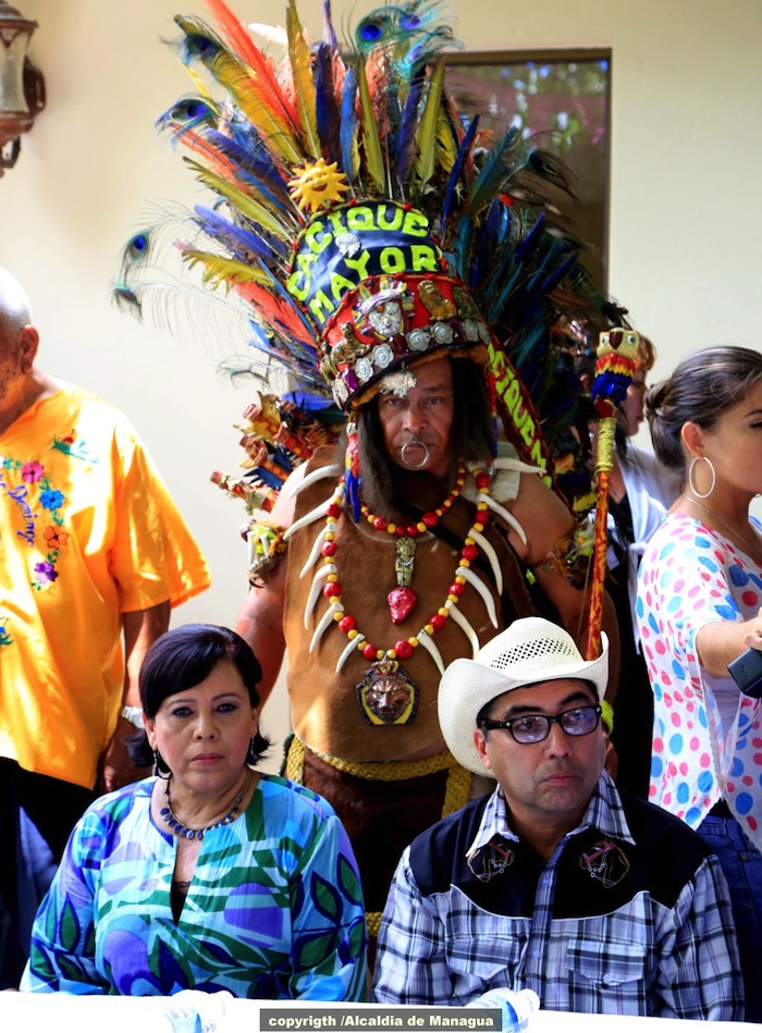 Alcaldesa Daysi Torres recibe mayordomía Fiestas Santo Domingo 2013