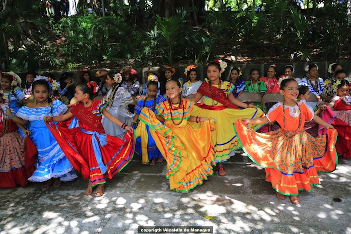 Alcaldesa Daysi Torres recibe mayordomía Fiestas Santo Domingo 2013