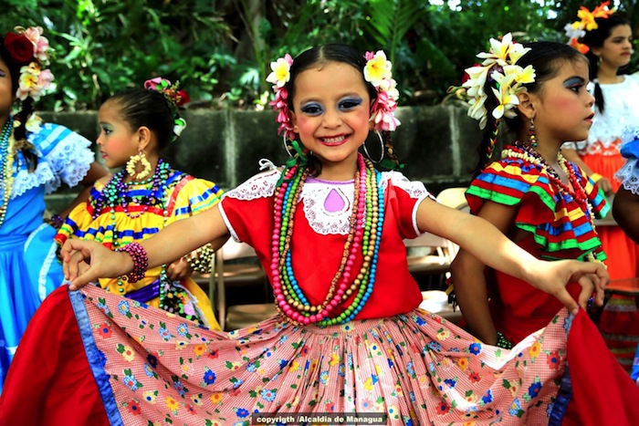 Alcaldesa Daysi Torres recibe mayordomía Fiestas Santo Domingo 2013
