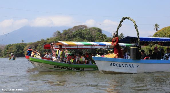 Viacrucis Acuático en el Lago Cocibolca