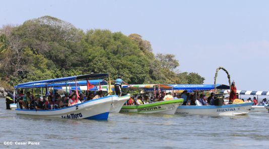 Viacrucis Acuático en el Lago Cocibolca