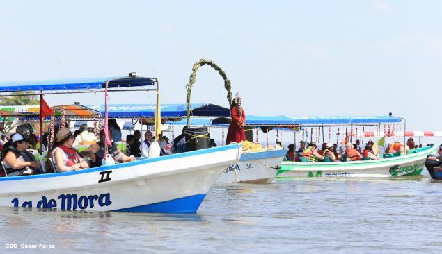 Viacrucis Acuático en el Lago Cocibolca