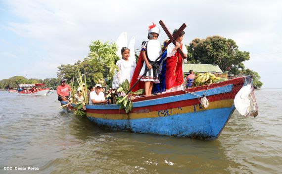 Viacrucis Acuático en el Lago Cocibolca