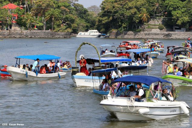 Viacrucis Acuático en el Lago Cocibolca