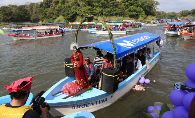 Viacrucis Acuático en el Lago Cocibolca