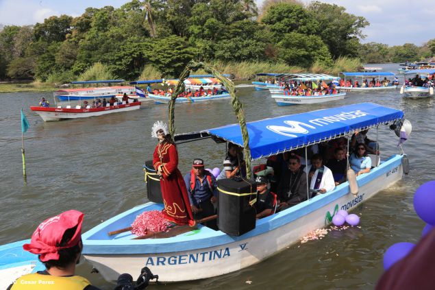 Viacrucis Acuático en el Lago Cocibolca