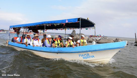 Viacrucis Acuático en el Lago Cocibolca