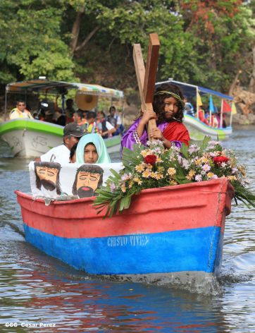 Viacrucis Acuático en el Lago Cocibolca