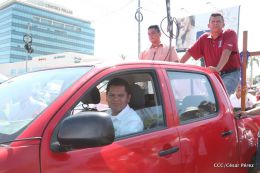 Familias católicas participan del tradicional Vía Crucis de la Sangre de Cristo