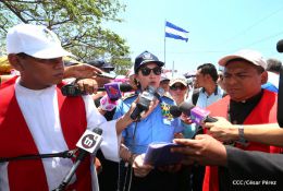 Familias católicas participan del tradicional Vía Crucis de la Sangre de Cristo