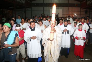 Cardenal Brenes preside Vigilia Pascual