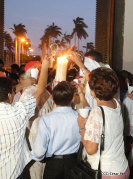 Cardenal Brenes preside Vigilia Pascual