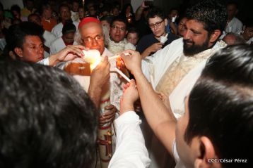 Cardenal Brenes preside Vigilia Pascual
