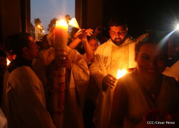 Cardenal Brenes preside Vigilia Pascual