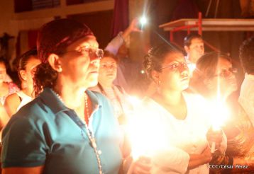 Cardenal Brenes preside Vigilia Pascual