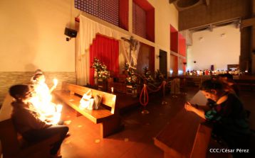 Cardenal Brenes preside Vigilia Pascual