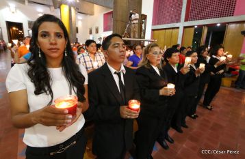 Cardenal Brenes preside Vigilia Pascual
