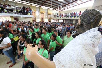Cardenal Brenes oficia Misa de Resurección