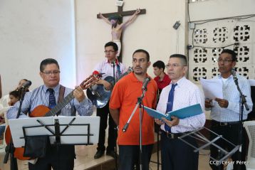 Cardenal Brenes oficia Misa de Resurección