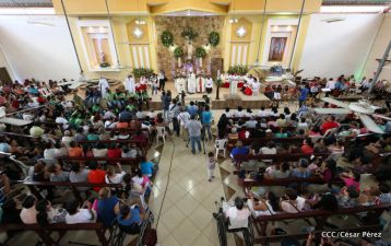 Cardenal Brenes oficia Misa de Resurección