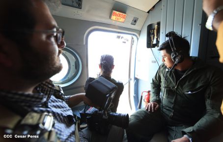 Explorador Sam Cossman sobrevuela los  volcanes de Nicaragua