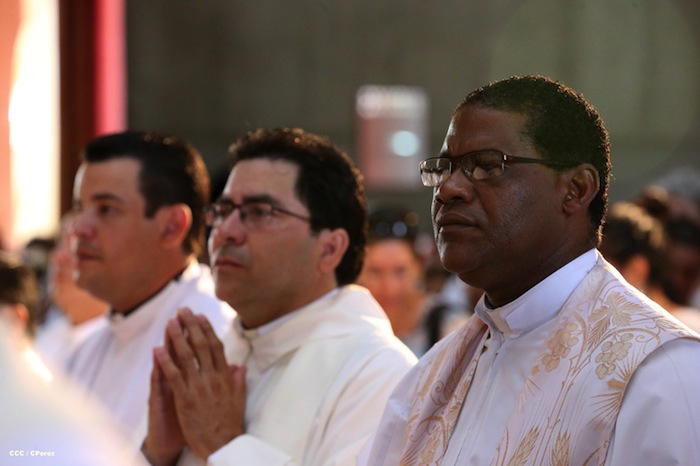 Misa Crismal en Catedral de Managua