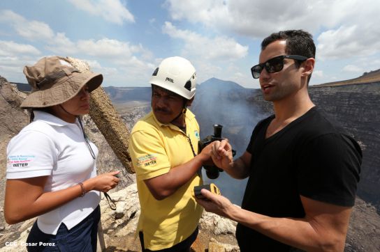 Cossman planifica su descenso hacia el potente lago de lava del Volcán Masaya
