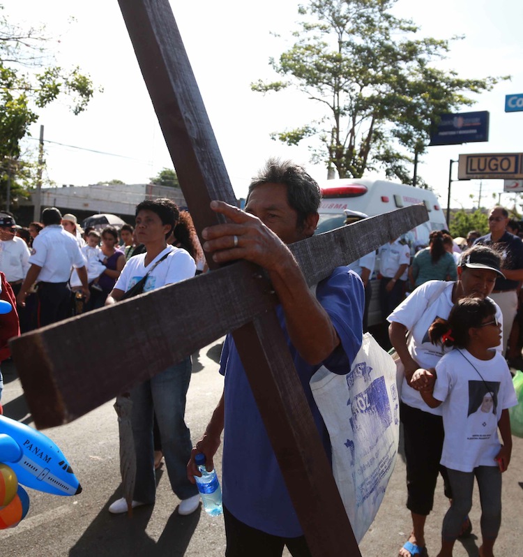 Viacrucis de Viernes Santo en Managua