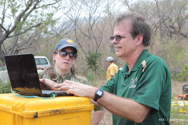 Científicos-expertos de EE.UU realizan monitoreo de mapeo en laderas del volcán San Cristóbal