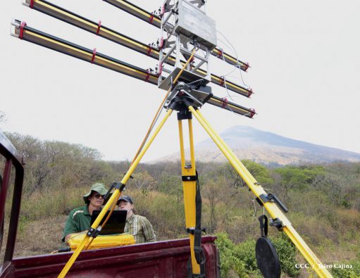 Científicos-expertos de EE.UU realizan monitoreo de mapeo en laderas del volcán San Cristóbal
