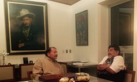 Presidente Daniel recibe a Diego Armando Maradona