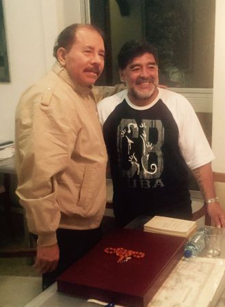 Presidente Daniel recibe a Diego Armando Maradona