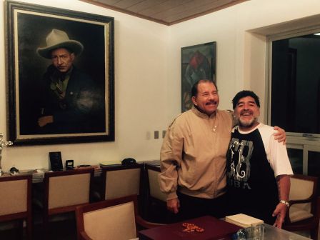 Presidente Daniel recibe a Diego Armando Maradona