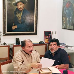 Orden Augusto C. Sandino a Diego Armando Maradona
