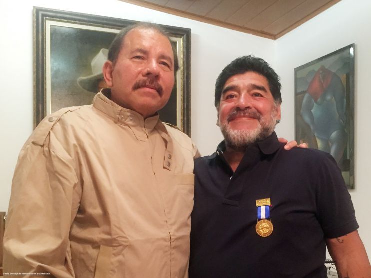 Orden Augusto C. Sandino a Diego Armando Maradona